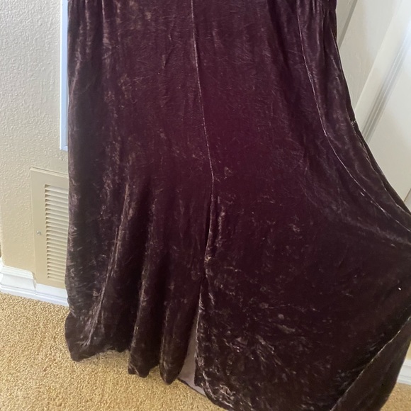 Silk Velvet Brown Dress 👗 - Picture 3 of 10